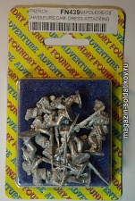 Фигурки из металла Гвардейские пешие егеря в форме для кампании атакуют (28 мм) Foundry - фото