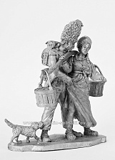 Миниатюра из олова 608 РТ Крестьянка и гренадер старой гвардии. 1812 г. 54 мм, Ратник - фото