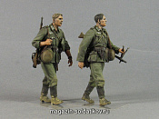 Сборная миниатюра из смолы «Барбаросса»№3 Немецкий пулеметчик и пехотинец №2. Две фигуры. 1/35 Tank - фото
