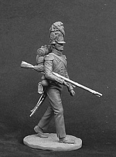 Сборная миниатюра из металла Гренадер лин. пехотных полков, Герцогство Варшавское 1810-14, 54 мм, Chronos miniatures - фото