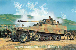 Сборная модель из пластика Д Бронетранспортер Sd.Kfz.251/22 Ausf D w Pak 40 (1/35) Dragon