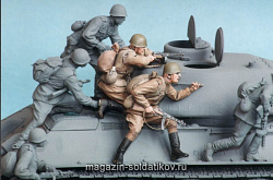 Сборная миниатюра из смолы Т 35011 Советская мотопехота №3, лето 1943-45. Две фигуры. 1/35 Tank