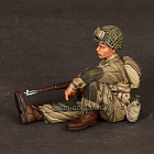 Сборная фигура из смолы SM 3515 Парашютист США на отдыхе, 1:35, SOGA miniatures