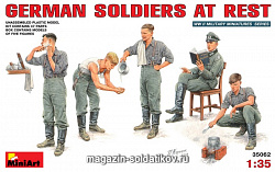 Сборные фигуры из пластика Немецкие солдаты на отдыхе MiniArt (1/35)