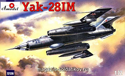 Сборная модель из пластика Яковлев Як-28ИМ Советский бомбардировщик Amodel (1/72)