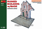 Сборная модель из пластика Разрушенный дом с основанием MiniArt (1/35) - фото