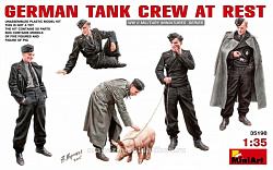 Сборные фигуры из пластика Немецкий танковый экипаж на отдыхе MiniArt (1/35)