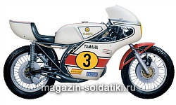 Сборная модель из пластика ИТМотоцикл Yamaha YZR 500 1974 (1/9) Italeri
