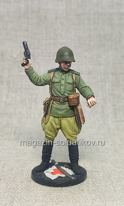 Миниатюра из металла Советский офицер.Сахалин. 1945 г., 54 мм (575-041) (575-041)