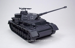 Солдатики из пластика German Panzer IV (long barrel) w/insignia, 1:32 ClassicToySoldiers