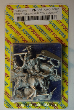 Фигурки из металла PN 556 Ранние гусары с мирлитонами, командование (28 мм) Foundry