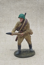 Артиллерист со снарядом к 76-мм дивизионной пушке, 1941-43 гг. СССР, 54 мм, Soldanir - фото