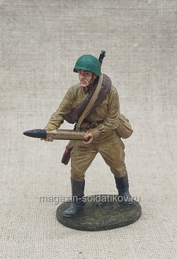 Артиллерист со снарядом к 76-мм дивизионной пушке, 1941-43 гг. СССР, 54 мм, Soldanir (QF0529) (QF0529)