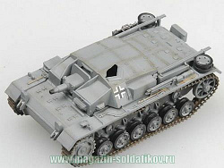 Масштабная модель в сборе и окраске Танк StuG III Ausf.C/D, Россия, зима 1941-42 г. (1:72) Easy Model