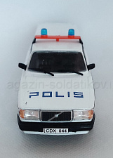 - Volvo 240 Полиция Швеции  1/43 - фото