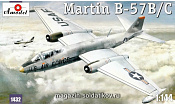 Сборная модель из пластика Martin B-57B/C бомбардировщик Amodel (1/144) - фото