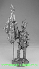 Миниатюра из металла Офицер-знаменосец 5-го линейного полка «Реал Калабрия». Неаполь, 1811-1812 гг. EK Castings - фото