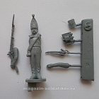 Сборная миниатюра из смолы Гренадёр Павловского полка «на плечо» 28 мм, Аванпост