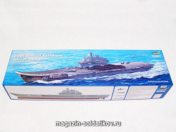Сборная модель из пластика Корабль авианосец «Адмирал Кузнецов» (1:350) Трумпетер