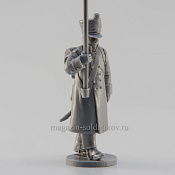 Сборная миниатюра из смолы Сержант-орлоносец линейной пехоты, 28 мм, Аванпост - фото