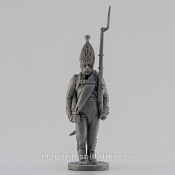Сборная миниатюра из смолы Гренадёр Павловского полка, идущий 28 мм, Аванпост - фото