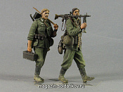 Сборная миниатюра из смолы «Барбаросса»№2 Немецкий пулеметчик и пехотинец. Две фигуры. 1/35 Tank - фото