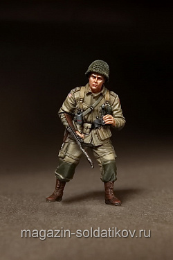 Сборная фигура из смолы SM 3556 Лейтенант 82-й воздушно-десантной дивизии. День Д. 1944, 1:35, SOGA miniatures