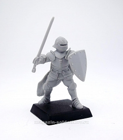 Сборная фигура из смолы Рыцарь с мечом, 28 мм, Absolut wargames