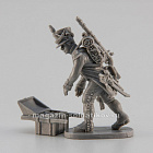 Сборная миниатюра из смолы Артиллерист с зарядным ящиком, Франция, 28 мм, Аванпост