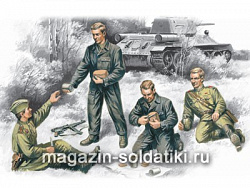 Сборные фигуры из пластика Советский танковый экипаж, 1943-1945 (1/35) ICM