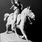 Сборная миниатюра из смолы Обер-офицер армейских гусарских полков (2 варианта головы), Рос, 54 мм, Chronos miniatures