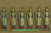 Миниатюра из металла Германская пехота в шинелях в положении «смирно», 1921-1945 гг. 30 мм, Berliner Zinnfiguren - фото