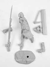 Сборная миниатюра из смолы Пеший фузилер, бегущий в атаку. Армия Петра I (54мм), Три богатыря - фото
