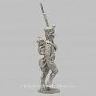Сборная миниатюра из металла Фузилёр идущий, в кивере, под курок. Франция, 1807-1812 гг, 28 мм, Аванпост