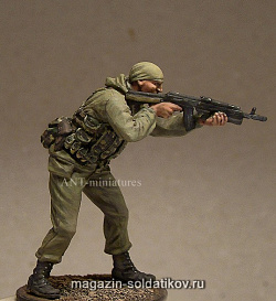 Сборная миниатюра из смолы Officer of special troops GRU, Russia. (1/35) Ant-miniatures