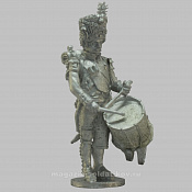 Сборная миниатюра из металла Барабанщик гренадёрской роты в шапке. Франция, 1804-1815 гг, 28 мм, Аванпост - фото