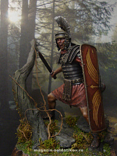 Сборная фигура из смолы Roman Legionary, 75 mm. Mercury Models - фото