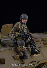 Сборная миниатюра из смолы Gunner of Speznaz of FSB.Russia. (1/35) Ant-miniatures - фото