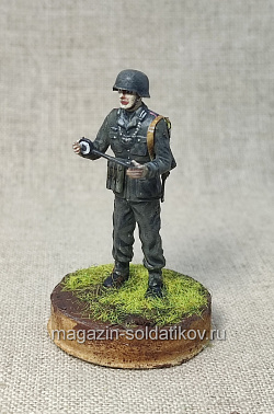 Немецкий регулировщик, 1/35, в росписи (430-051) (430-051)