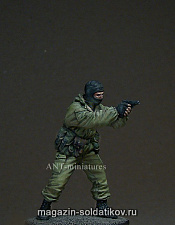 Сборная миниатюра из смолы Officer of the russian Spetsnaz. (1/35), Ant-miniatures - фото