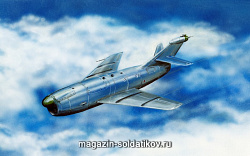 Сборная модель из пластика КС-1 / KРМ-1 Советская крылатая ракета Amodel (1/72)