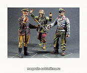 Сборная миниатюра из смолы Сдающиеся немцы №3, 44-45г. 3 фигуры (1/35) 5.45 - фото