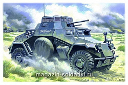 Сборная модель из пластика Sd.Kfs.222, германский легкий бронеавтомобиль (1/48) ICM