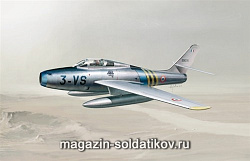 Сборная модель из пластика ИТ Самолет F-84F Thunderstreak (1/48) Italeri