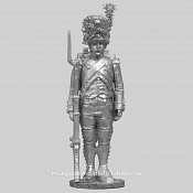 Сборная миниатюра из металла Гренадёр в шапке, к ноге. Франция, 1807-1812 гг, 28 мм, Аванпост - фото