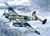102 Финский пикирующий бомбардировщик Пе-2 UM  (1/72)