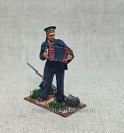 Миниатюра из олова Краснофлотец с аккордеоном, 54 мм, Студия Большой полк - фото