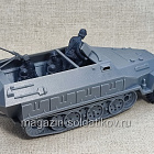 German Hanomag Halftrack (gray) w/insignia, 1:32 ClassicToySoldiers с экипажем (Q540-0121) (Q540-0121)