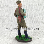 Лейтенант Красной Армии с аккордеоном, 1943-45 гг, 54 мм (QF0052) (QF0052)