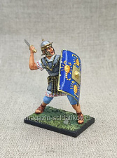 Римский воин с гладиусом - фото